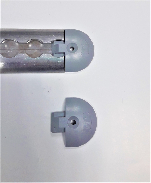 PLASTIC END-CAP FOR AIRLINE LASHING TRACK