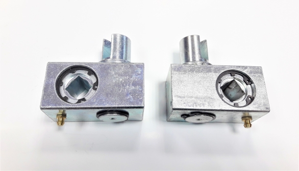Curtain tensioner